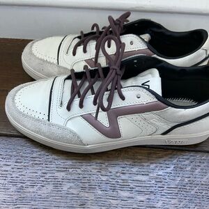 EUC white and purple Vans